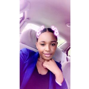 Meet your Posher, Dinah